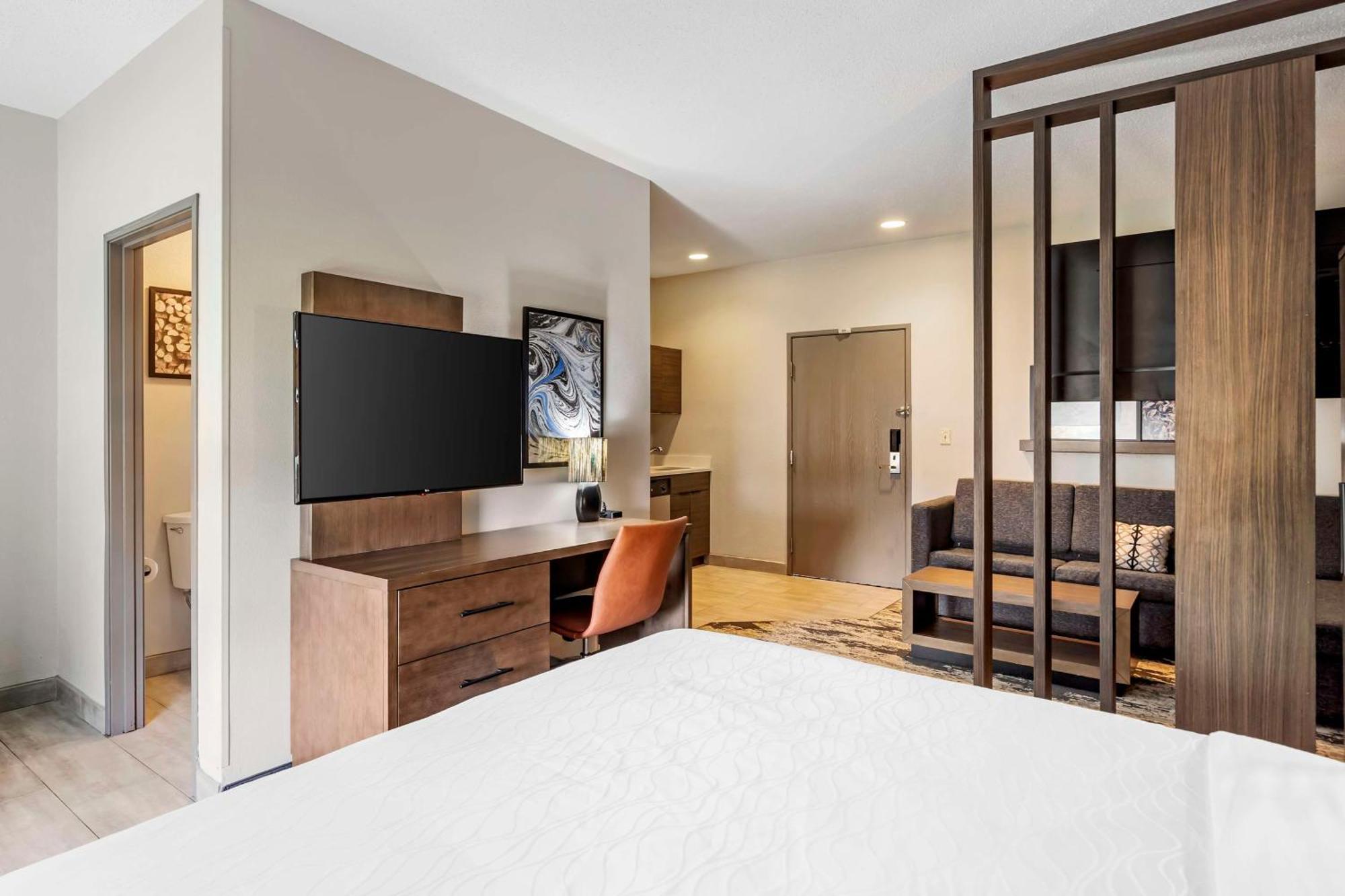Best Western Plus Bourbonnais Hotel & Suites Eksteriør billede
