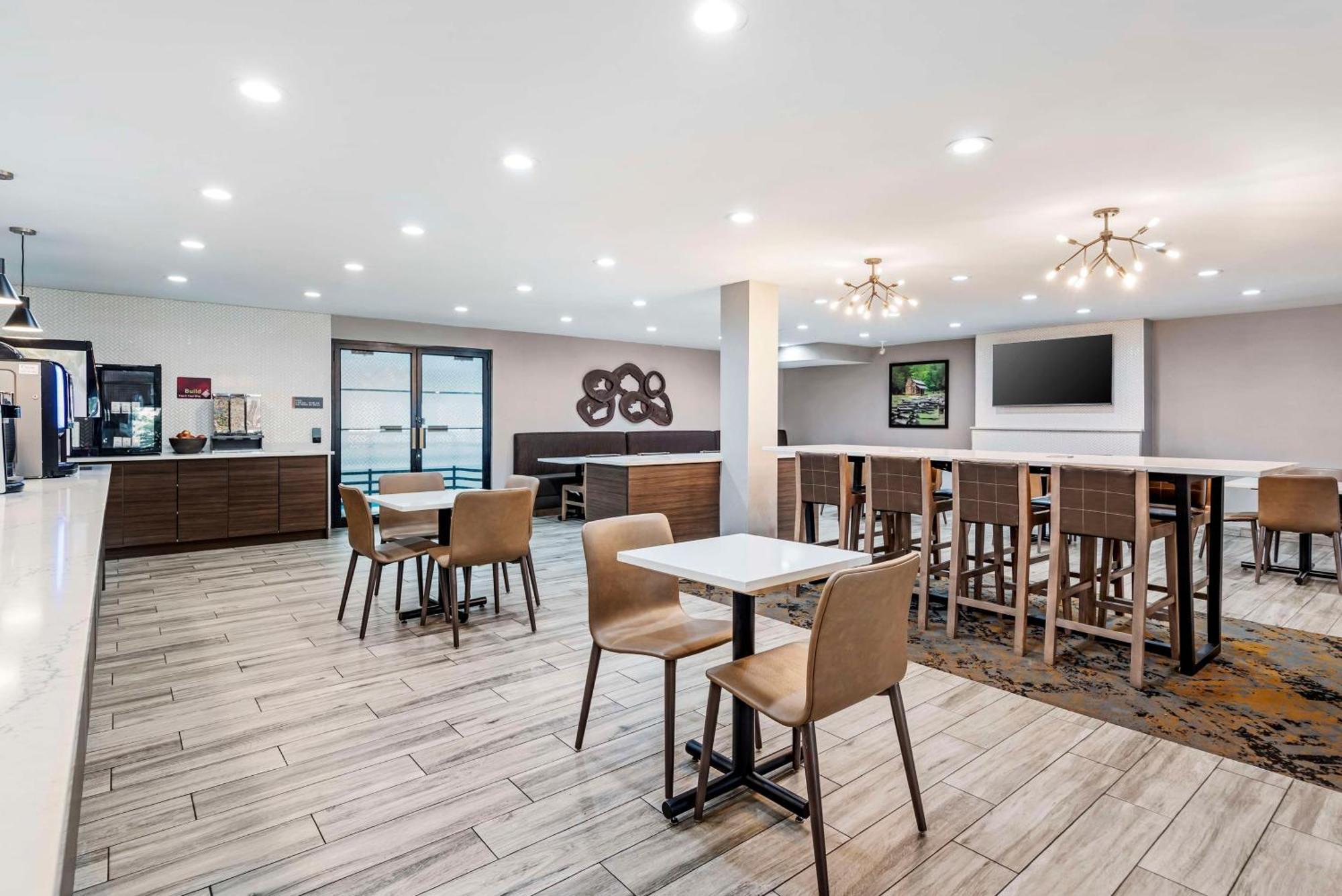 Best Western Plus Bourbonnais Hotel & Suites Eksteriør billede