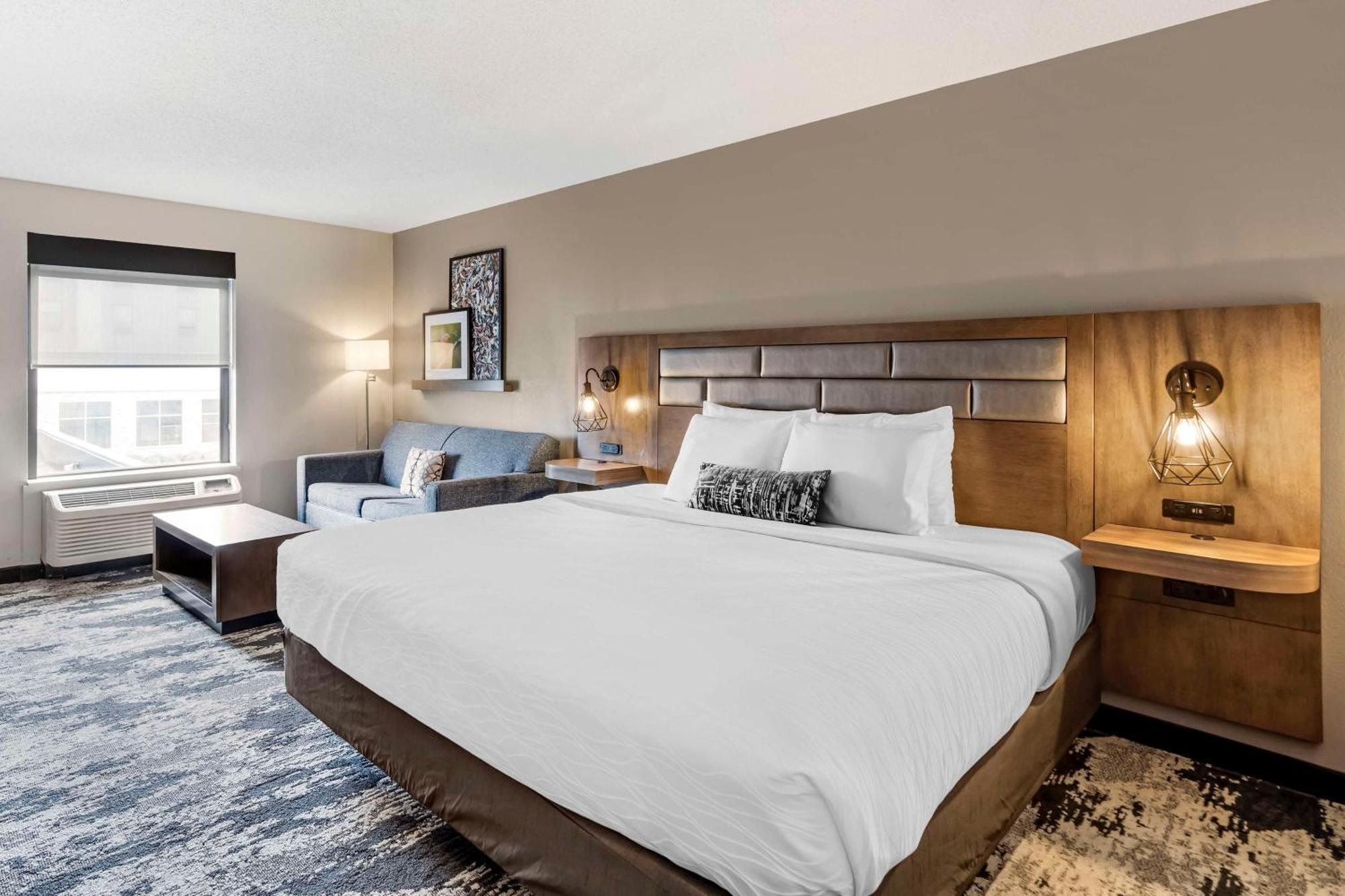 Best Western Plus Bourbonnais Hotel & Suites Eksteriør billede