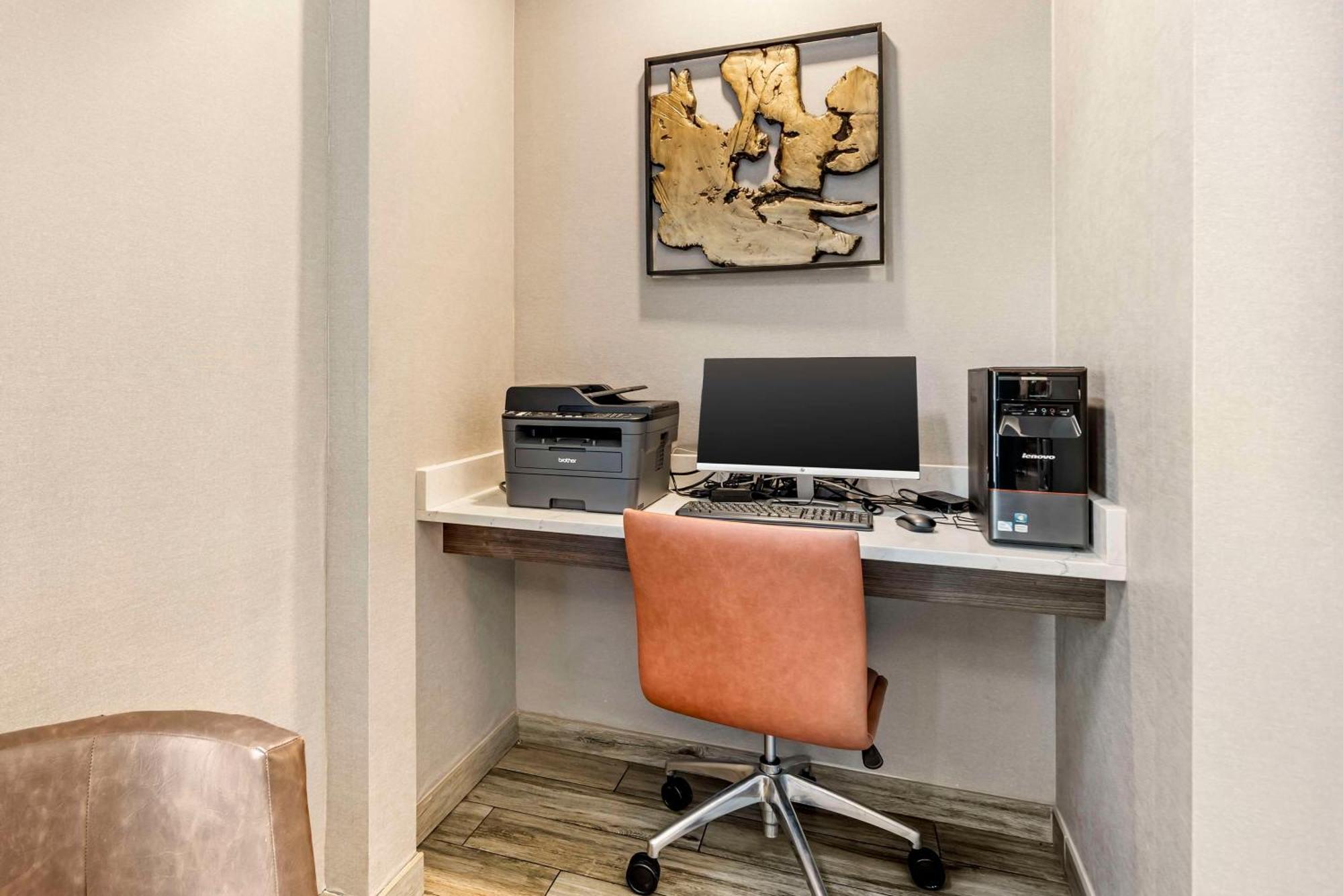 Best Western Plus Bourbonnais Hotel & Suites Eksteriør billede