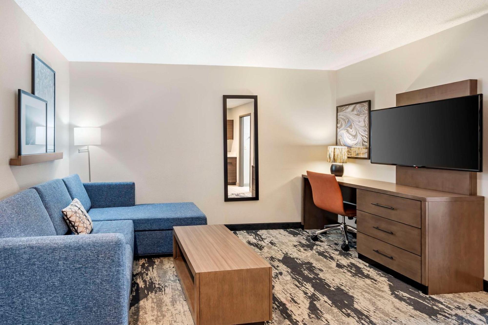 Best Western Plus Bourbonnais Hotel & Suites Eksteriør billede